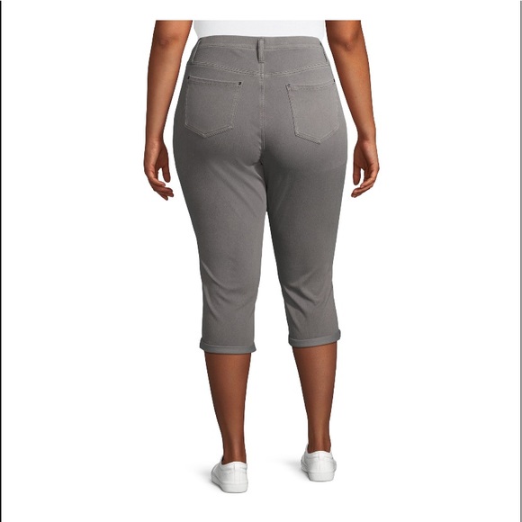 Terra Sky Pull On Denim Capri Jeggings 